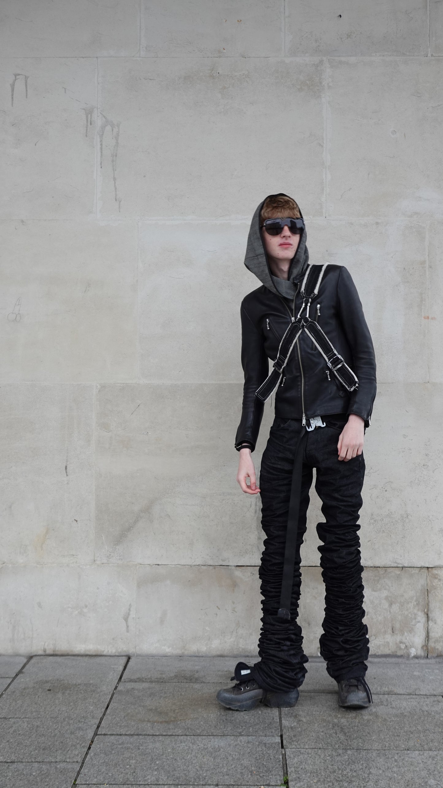 SLING BAG