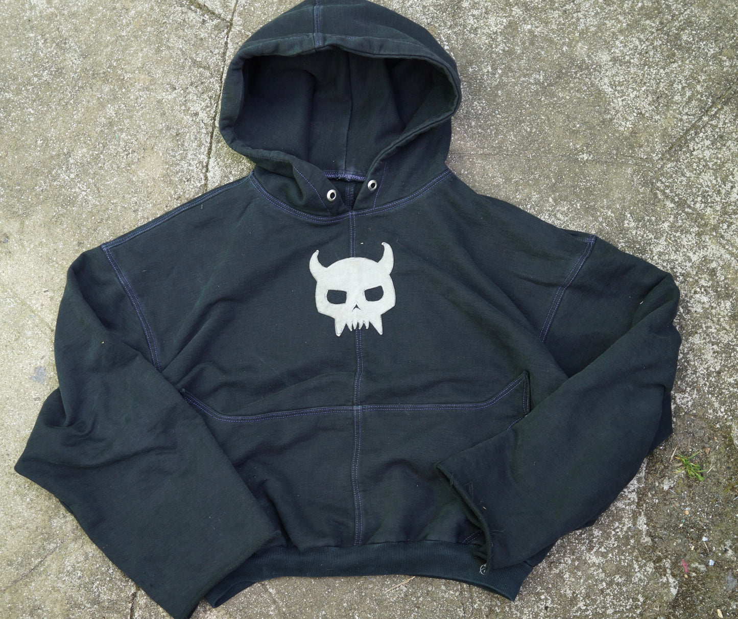 Black skull hoodie